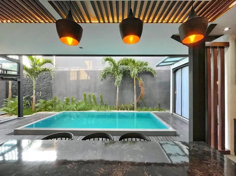 Brand New Shinta Villa Uluwatu Indonesia