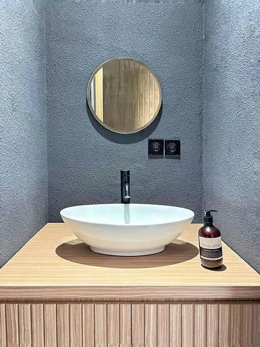 Brand New Shinta Villa Uluwatu Indonesia