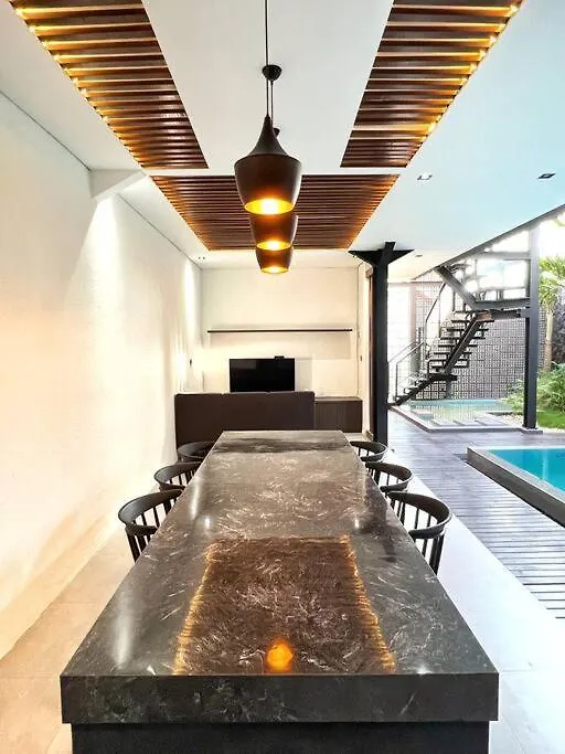Brand New Shinta Villa Uluwatu